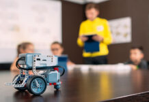 LEGO® Education SPIKE™ Prime – nauka przedmiotów STEAM LEGO® Education SPIKE™ Prime