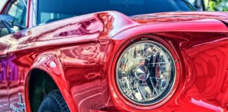 Ile kosztuje najtańszy Mustang?