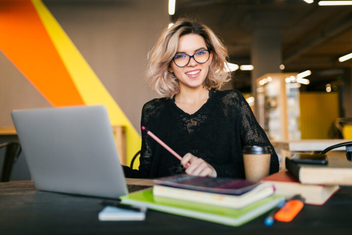 Prawo w biznesie – gdzie można pracować po tych studiach? Prawo w biznesie – gdzie można pracować po tych studiach